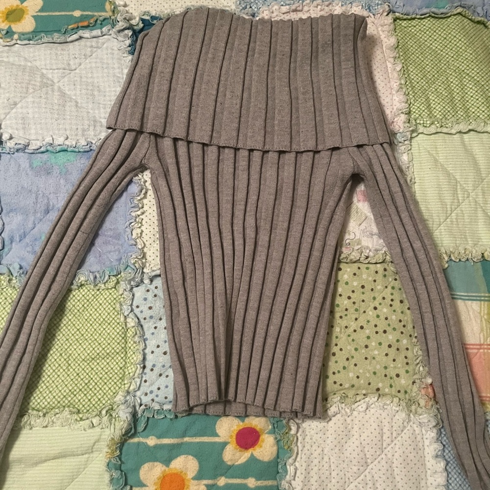 Gray Off-the-Shoulder Sweater
